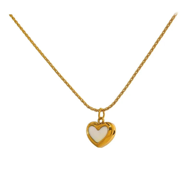 Una Heart in Pearl Necklace