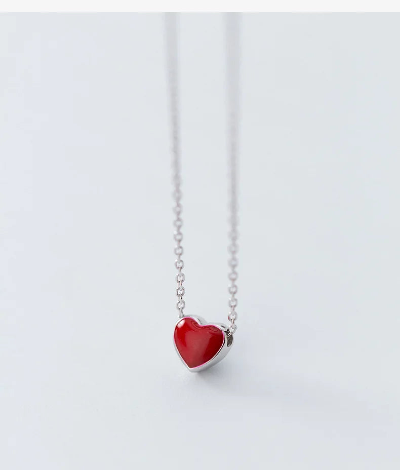 Amante's Enamel Heart Necklace