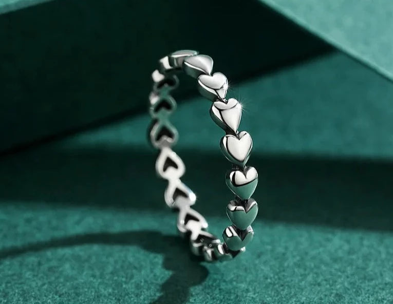 Nora Heart Link Ring