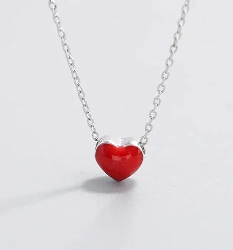 Amante's Enamel Heart Necklace