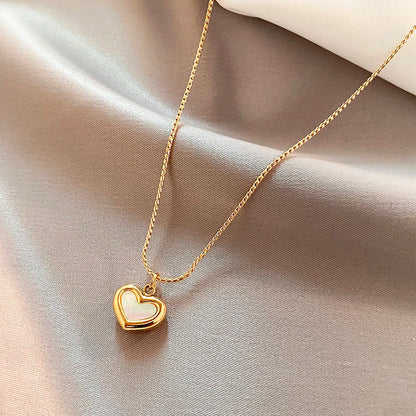 Una Heart in Pearl Necklace