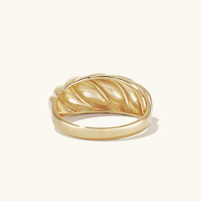 Annisa Croissant Ring